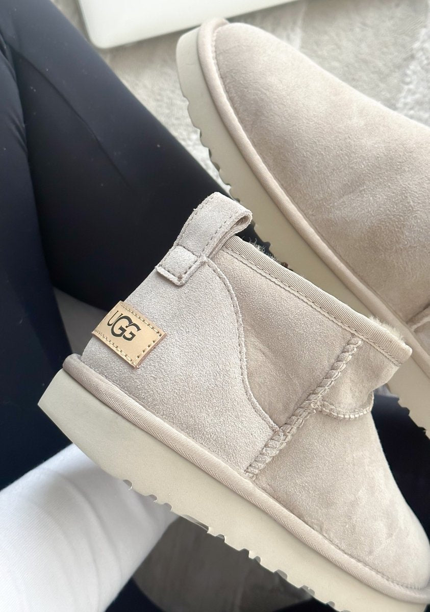 UGG Classic Ultra Mini Light Grey - oceanhype - 