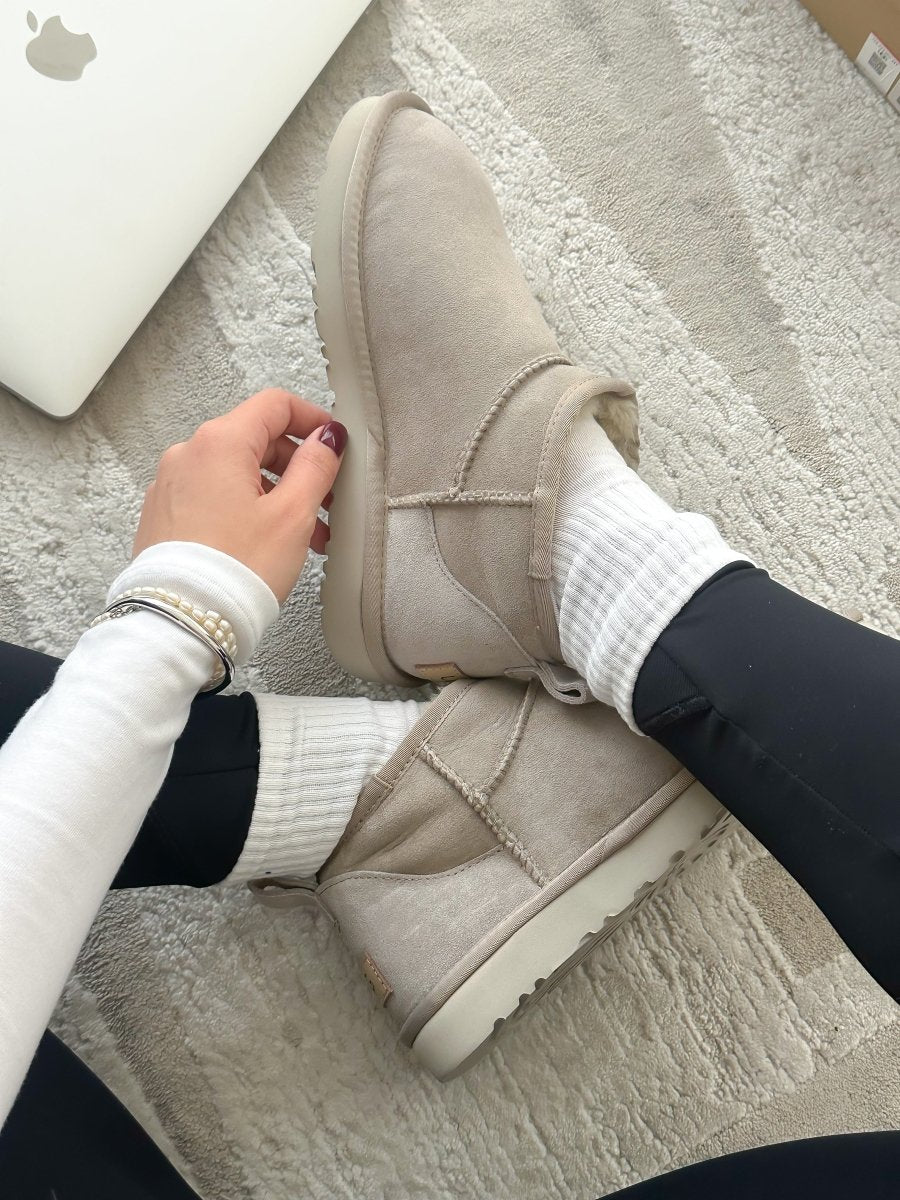 UGG Classic Ultra Mini Light Grey - oceanhype - 