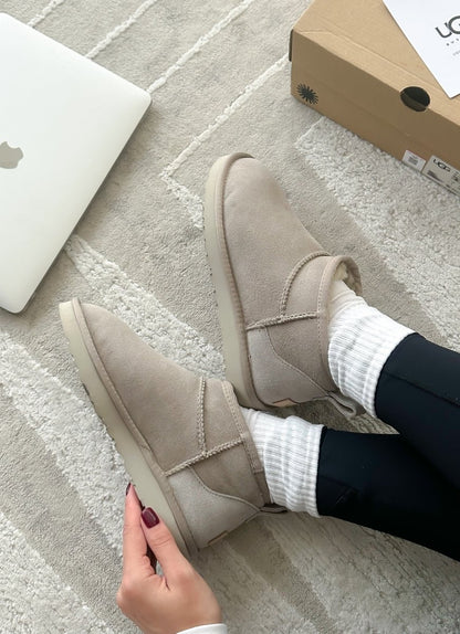 UGG Classic Ultra Mini Light Grey - oceanhype - 