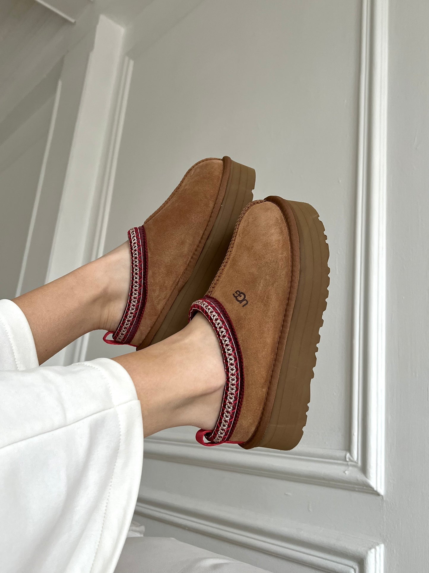 UGG Tasman Platform XL Chestnut