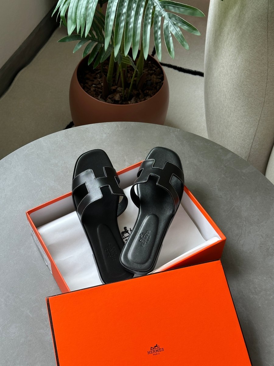 Hermes Oran Sandals Black Calfskin - oceanhype - 