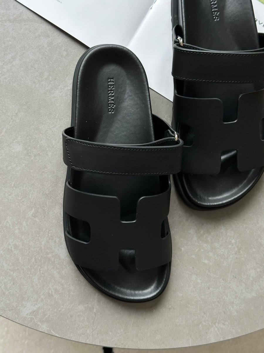 Hermes Chypre Sandals Black Calfskin - oceanhype - 