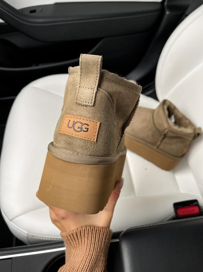 UGG Ultra Mini Platform Khaki - oceanhype - 