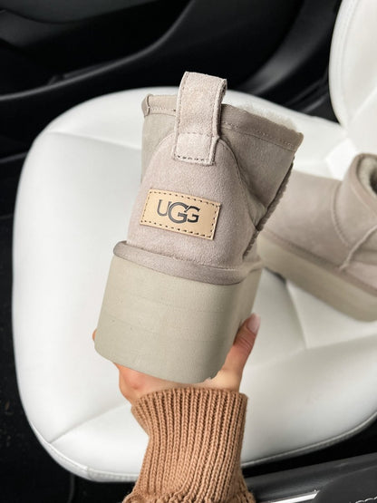 UGG Ultra Mini Platform Light Grey - oceanhype - 