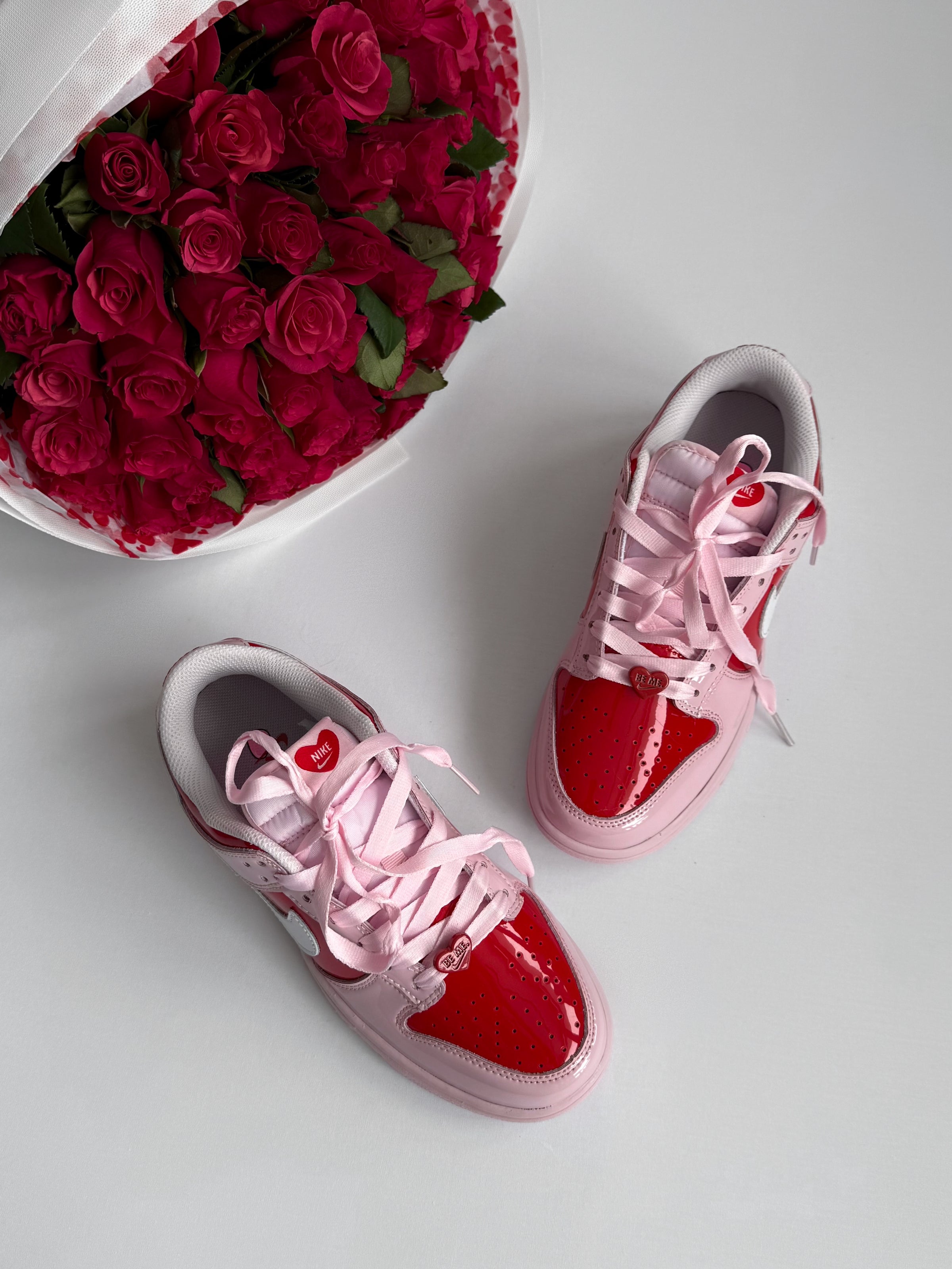 Nike Dunk Low Valentine's Day