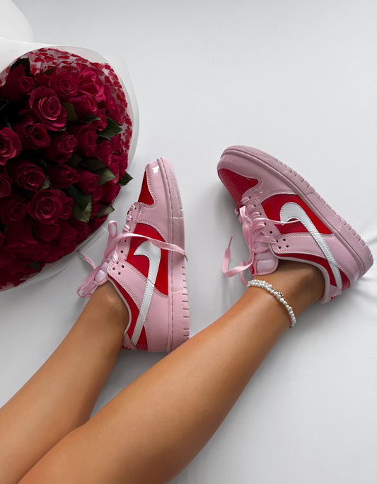 Nike Dunk Low Valentine's Day