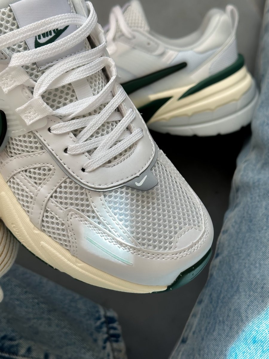 Nike V2K Runtekk White Green - oceanhype - 
