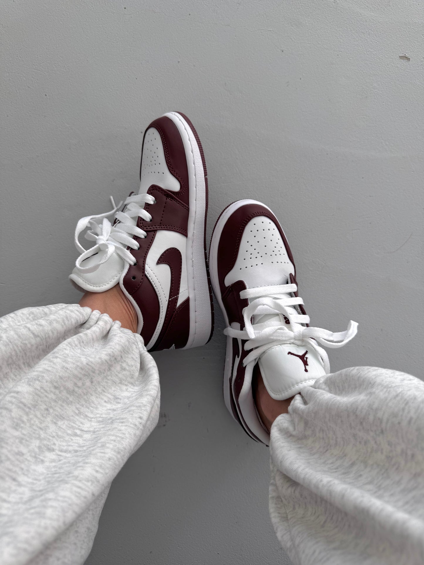 Nike Jordan 1 Retro Low White Burgundy