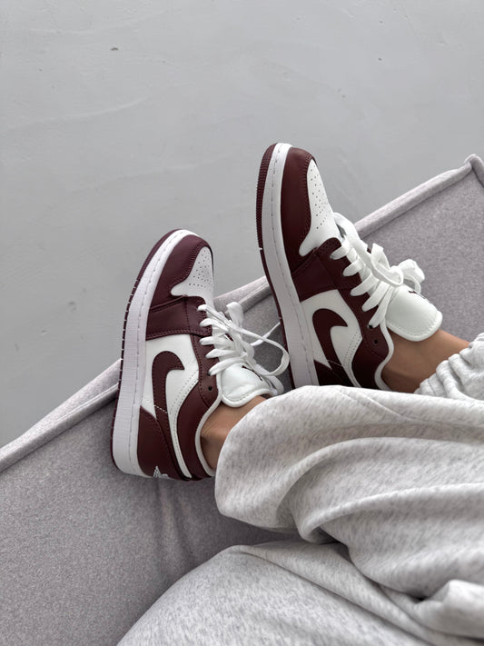 Nike Jordan 1 Retro Low White Burgundy