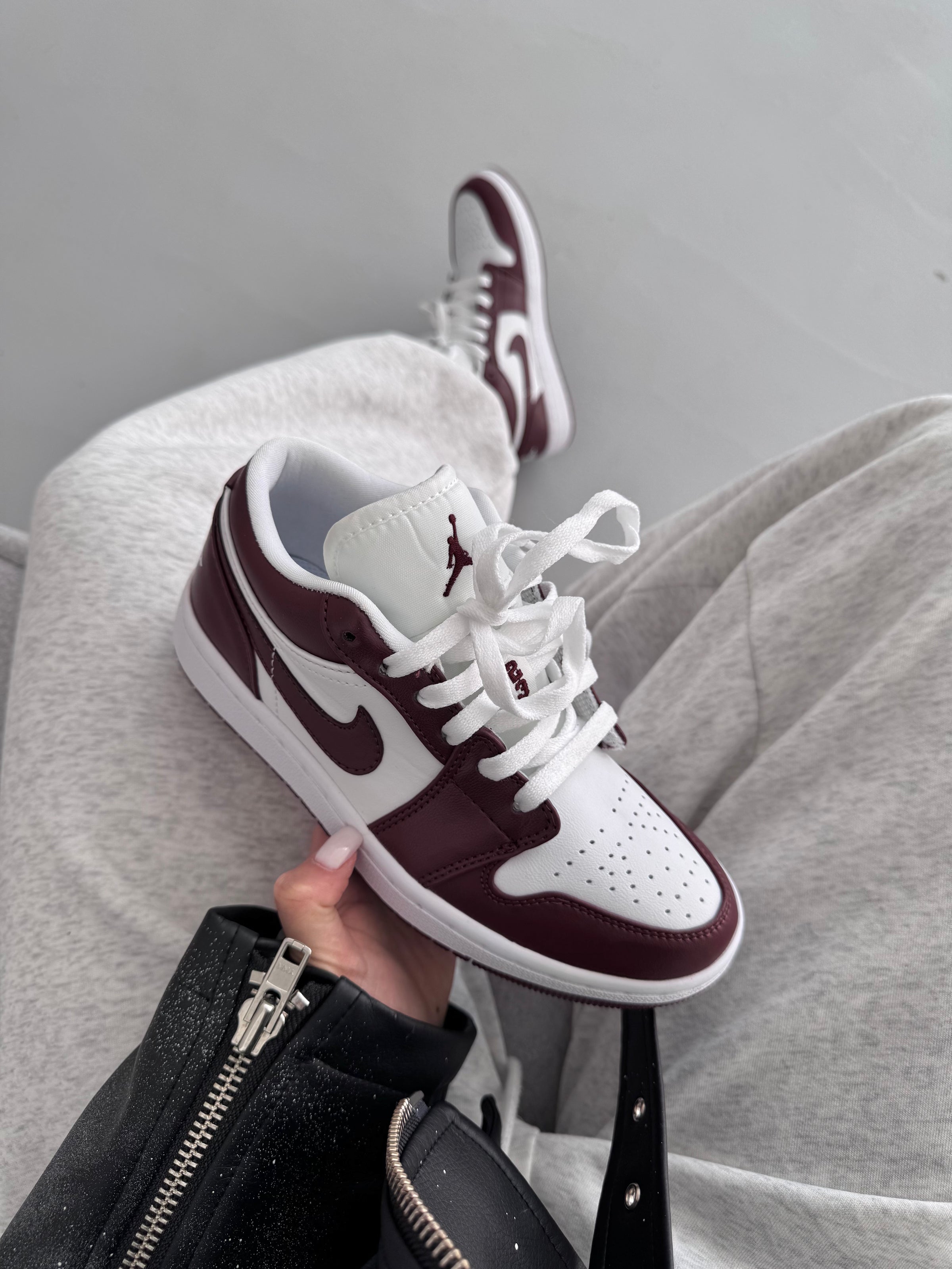 Nike Jordan 1 Retro Low White Burgundy
