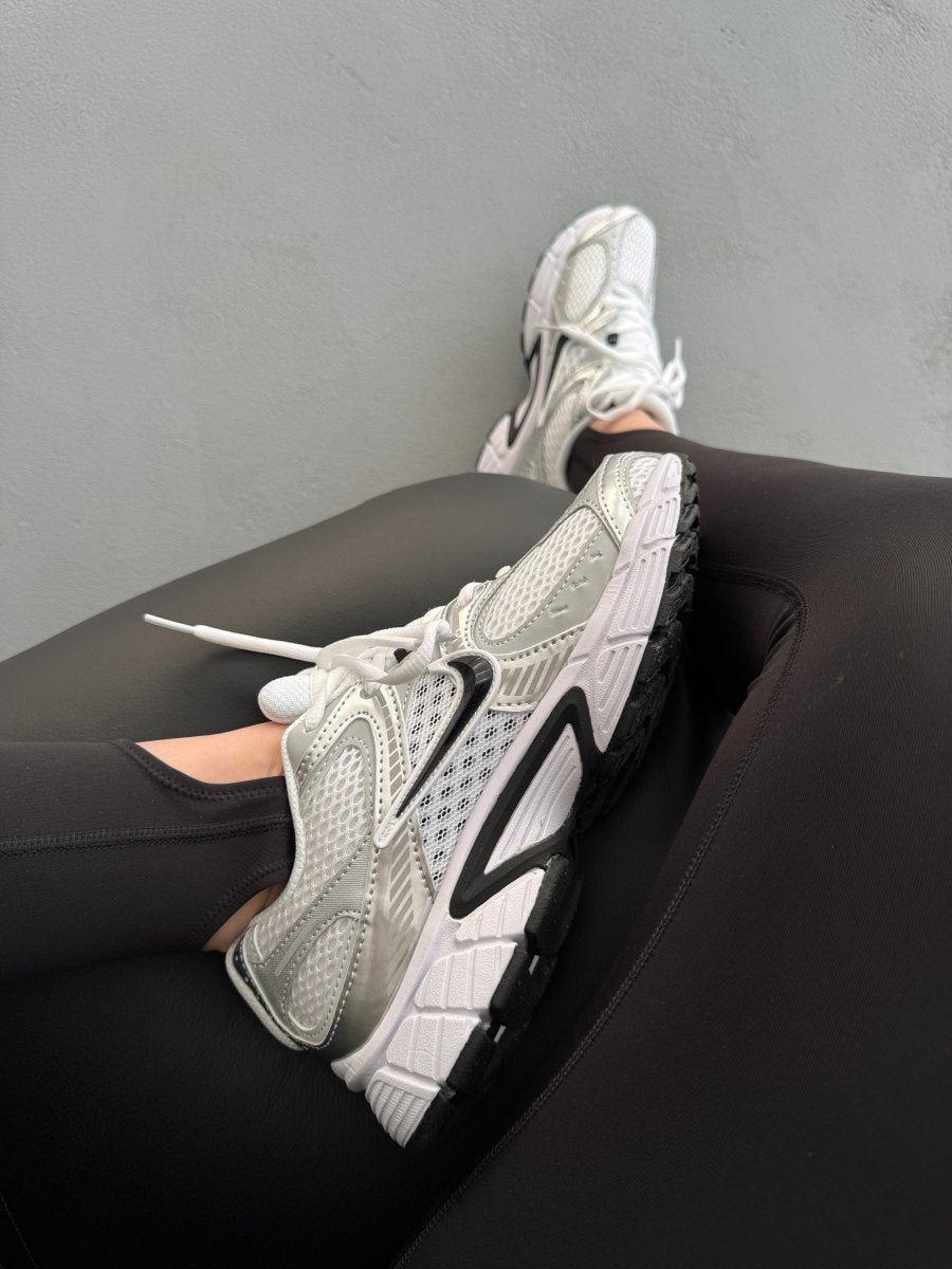 Nike V5 RNR White Silver Black - oceanhype - 