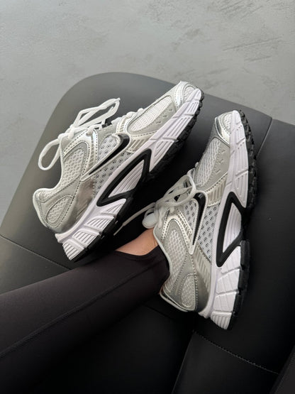 Nike V5 RNR White Silver Black - oceanhype - 