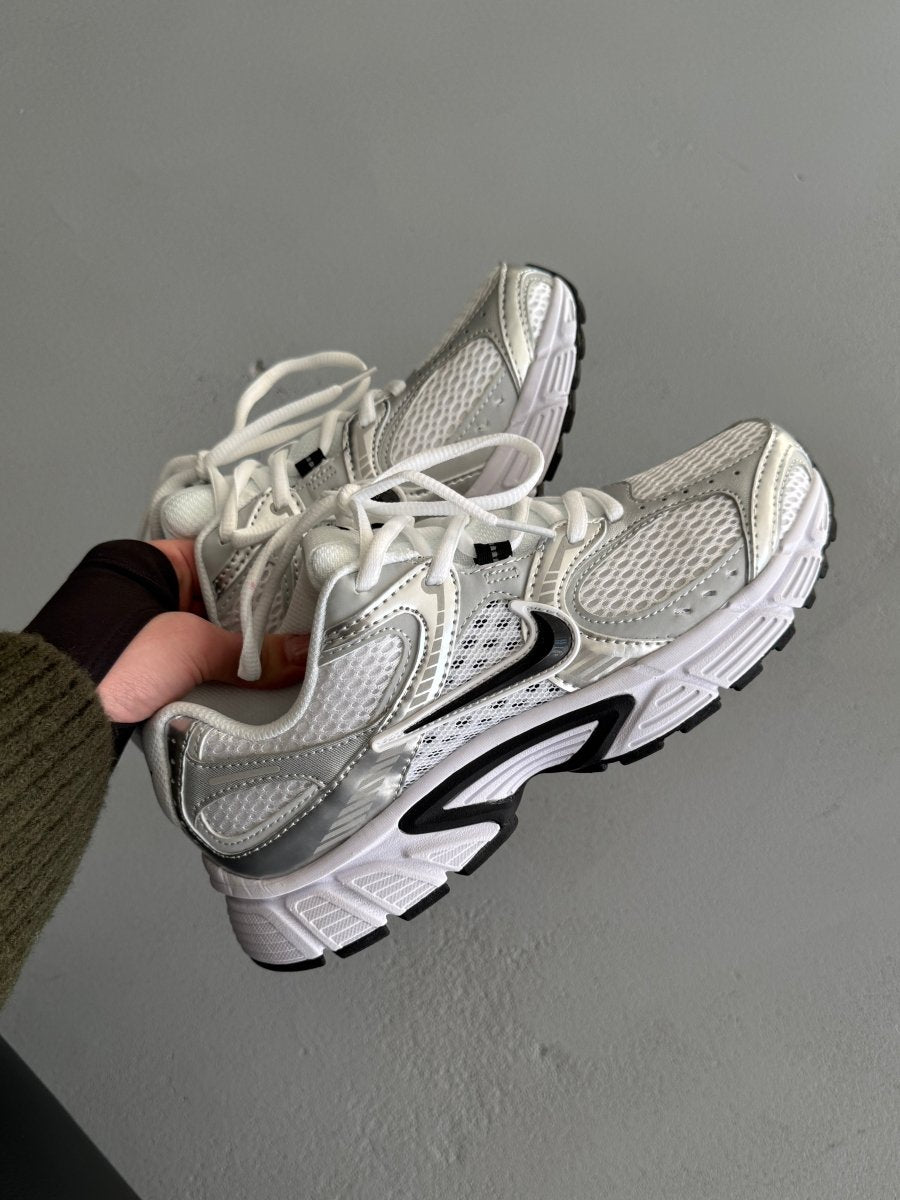 Nike V5 RNR White Silver Black - oceanhype - 