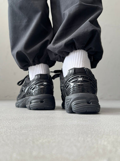 New Balance 1906D Protection Pack Triple Black - oceanhype - 
