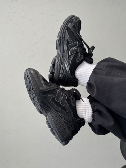 New Balance 1906D Protection Pack Triple Black - oceanhype - 