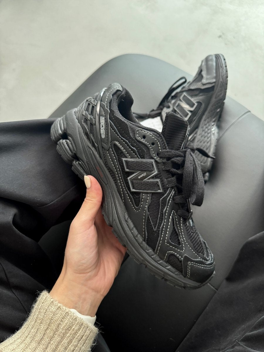New Balance 1906D Protection Pack Triple Black - oceanhype - 