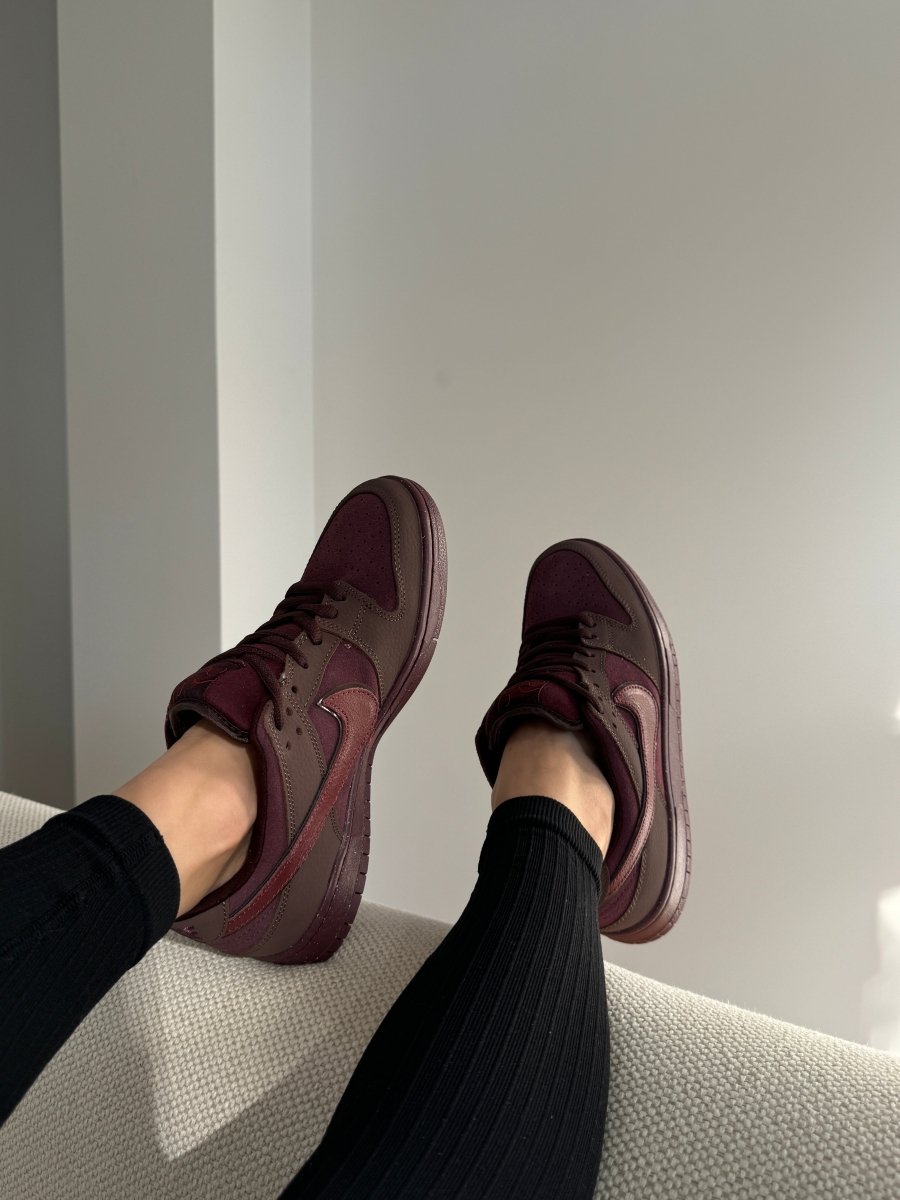 Nike SB Dunk Low City of Love Burgundy Crush - oceanhype - 