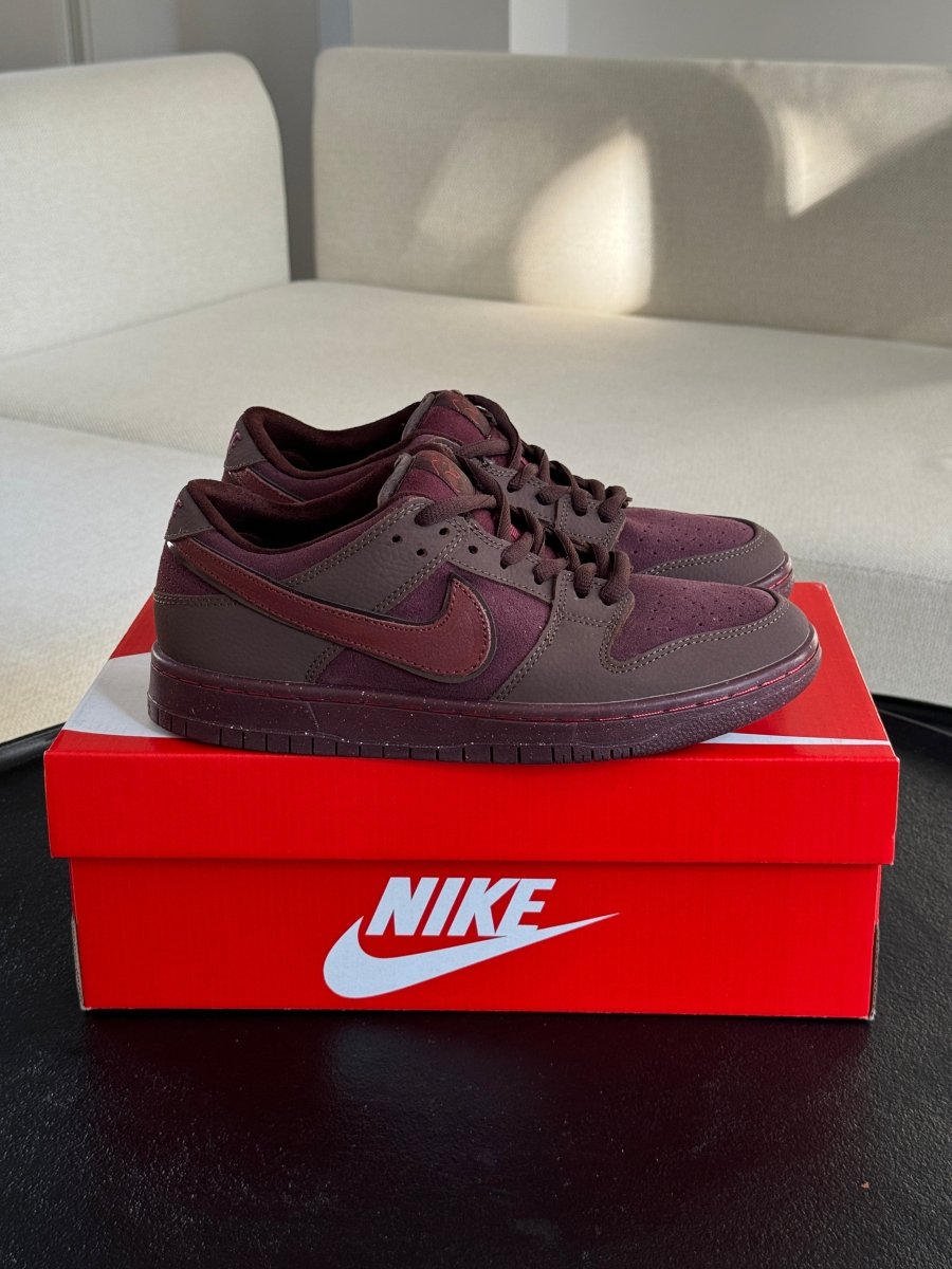 Nike SB Dunk Low City of Love Burgundy Crush - oceanhype - 