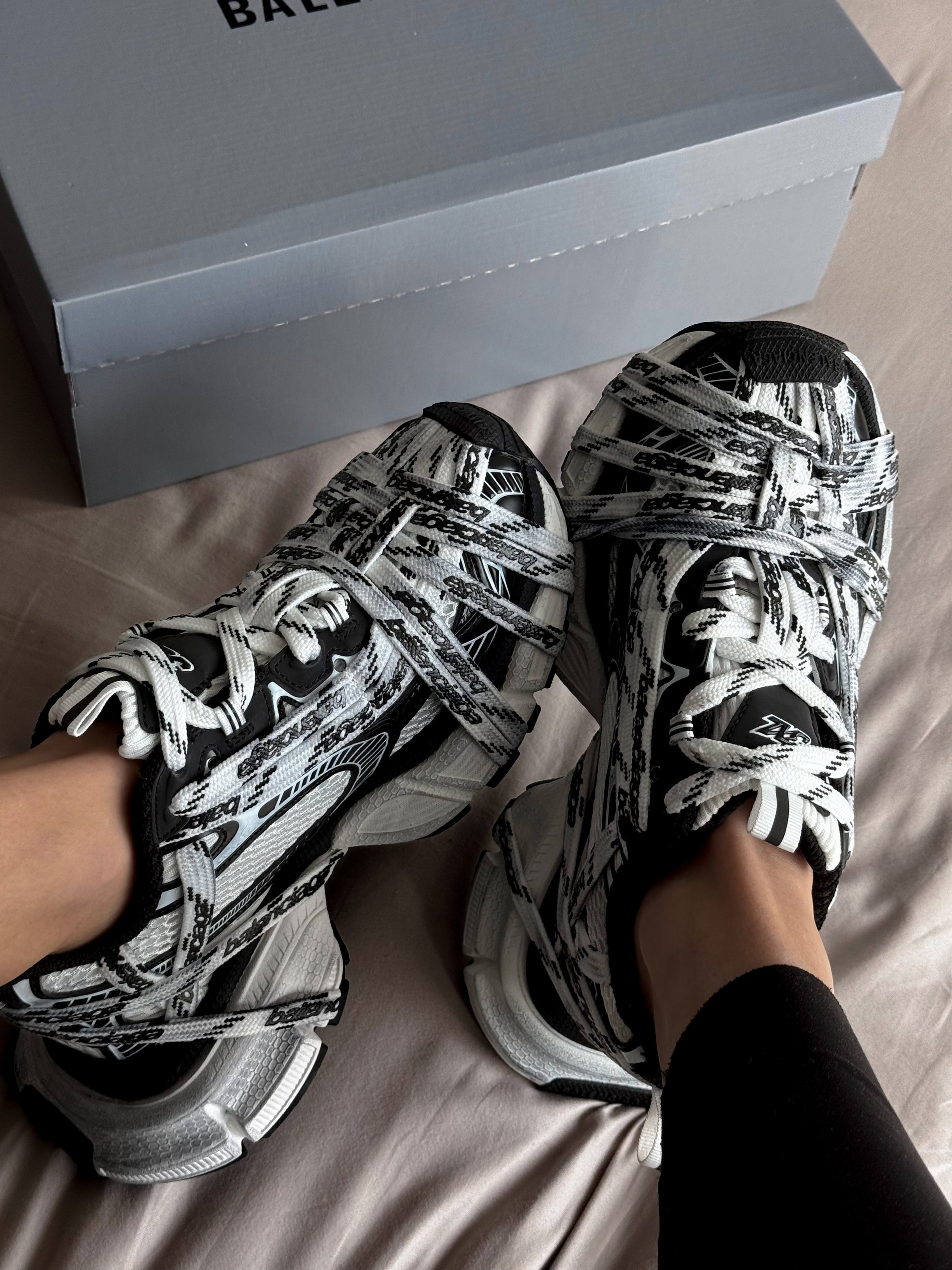 Balenciaga 3XL Extreme Laces Logo Sneaker in White Black