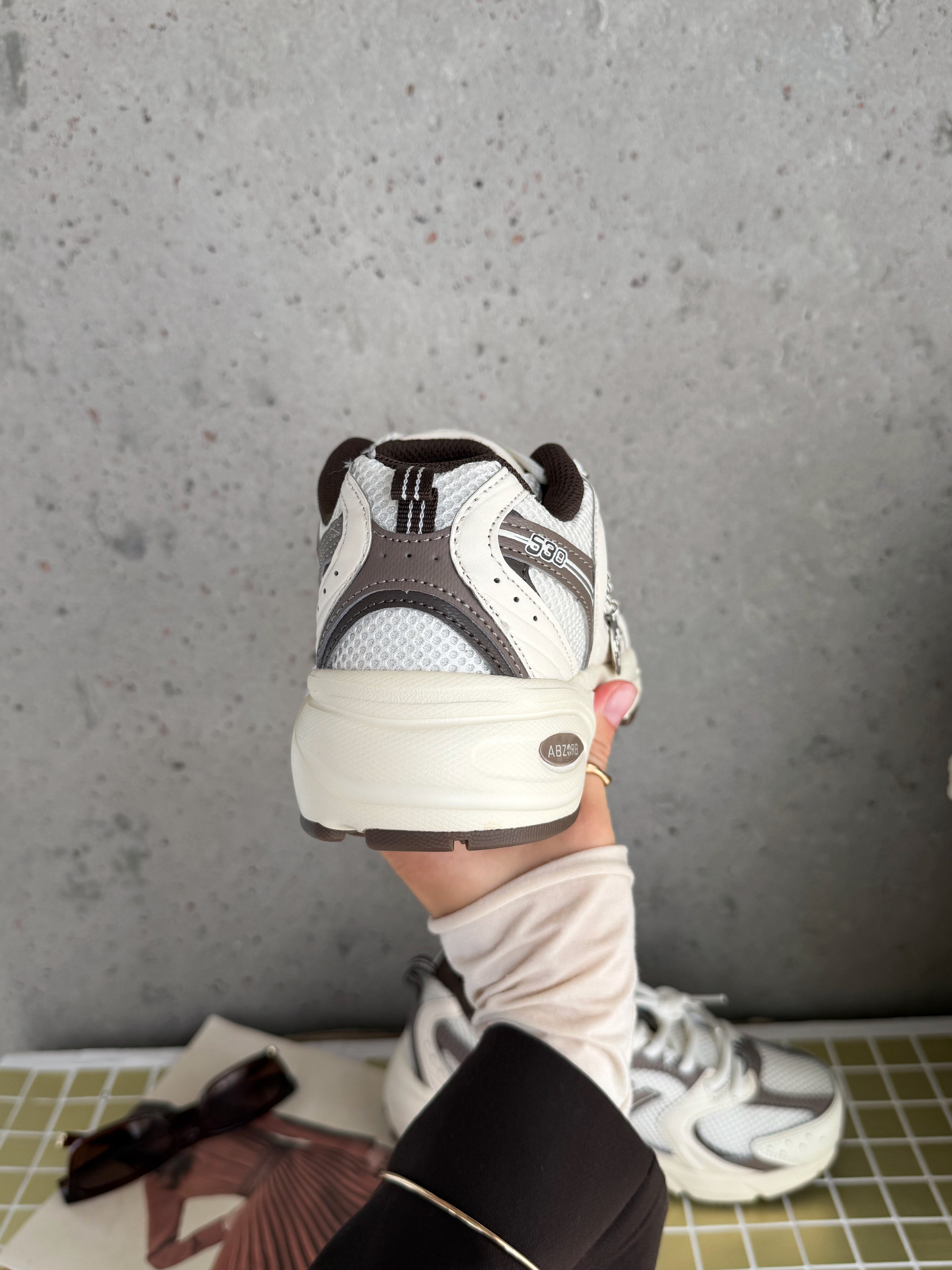 New Balance 530 Turtledove Mushroom