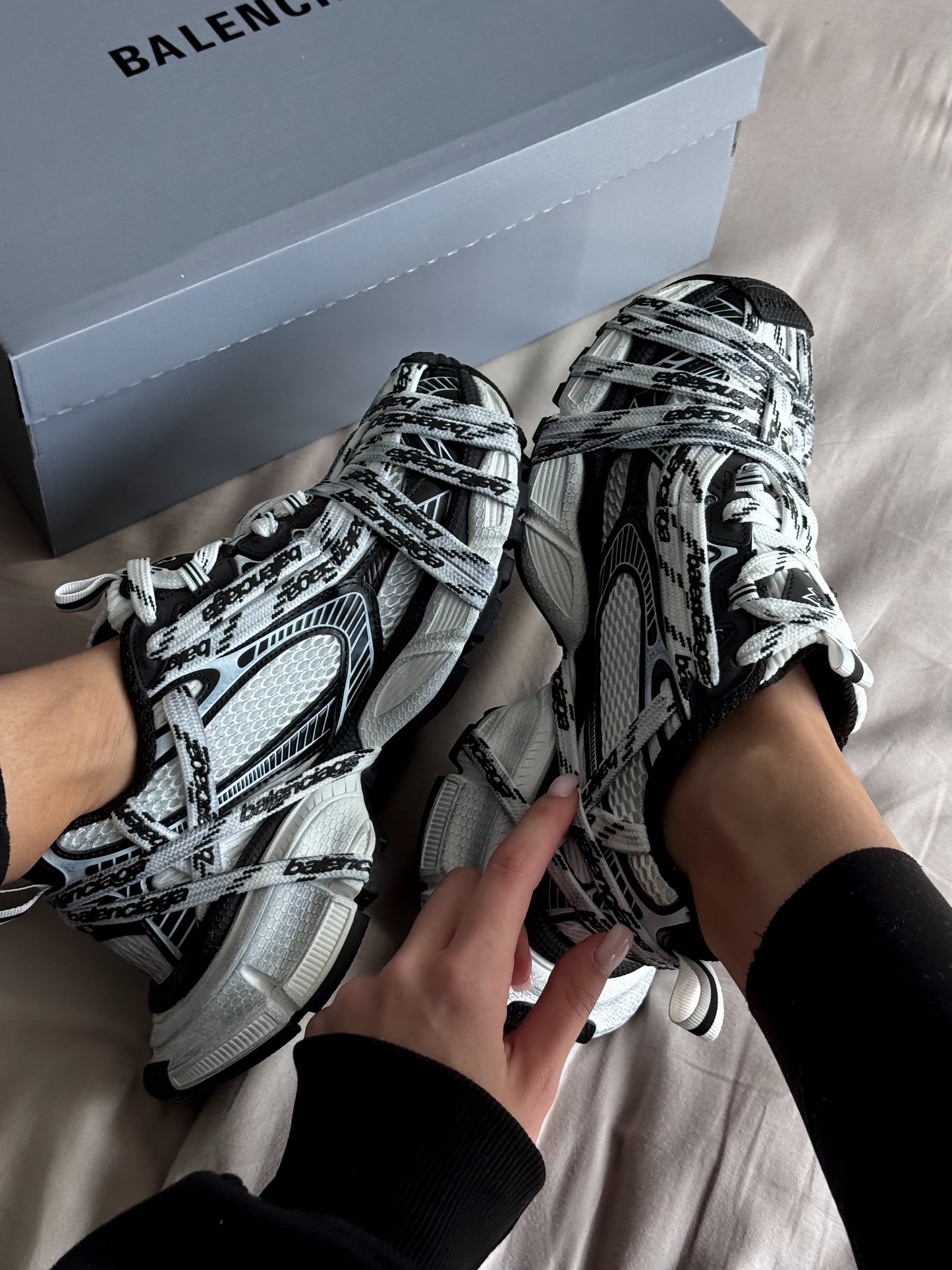 Balenciaga 3XL Extreme Laces Logo Sneaker in White Black