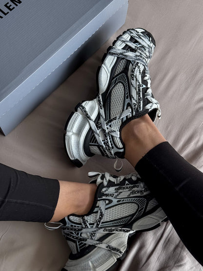 Balenciaga 3XL Extreme Laces Logo Sneaker in White Black