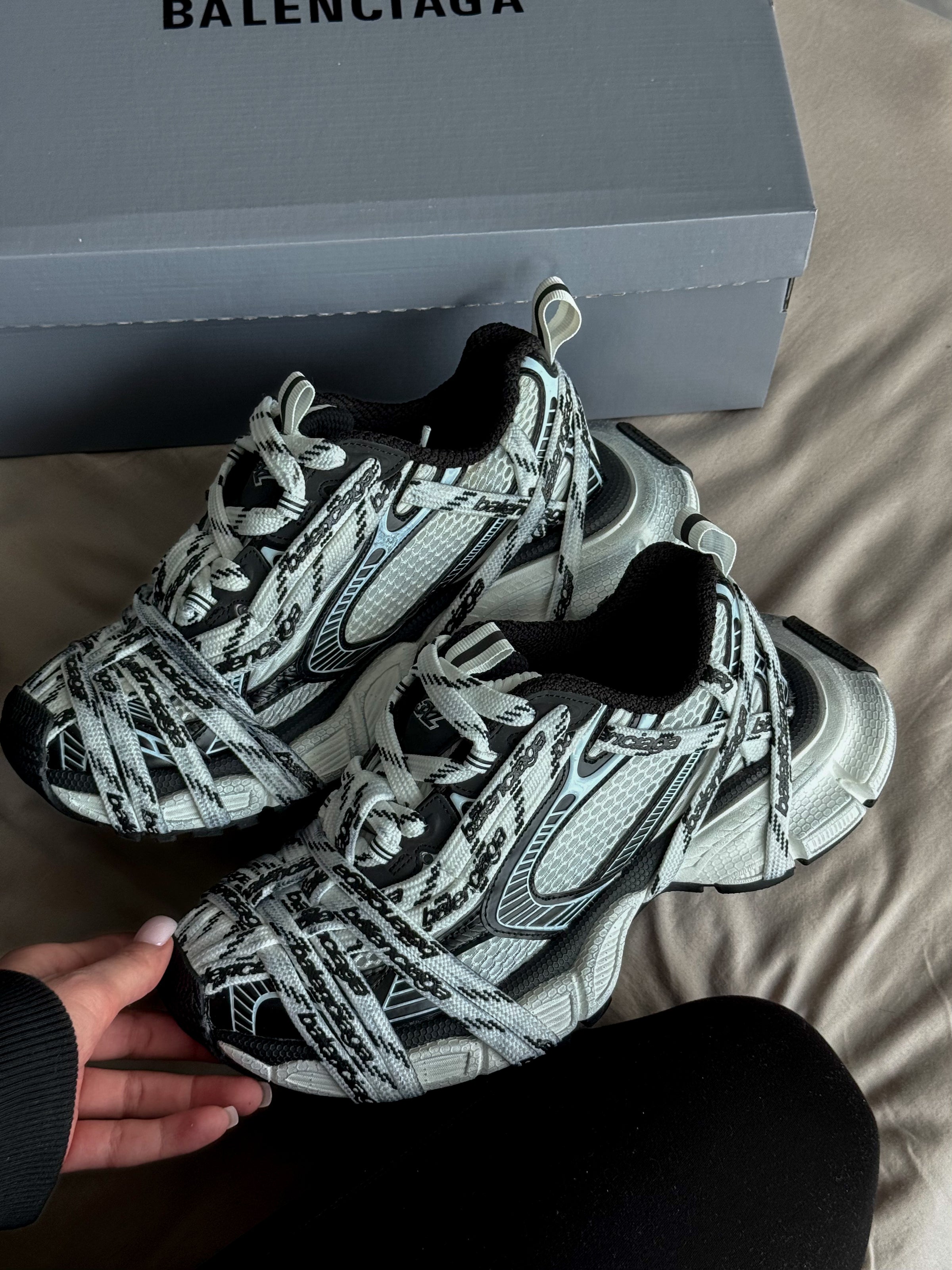 Balenciaga 3XL Extreme Laces Logo Sneaker in White Black