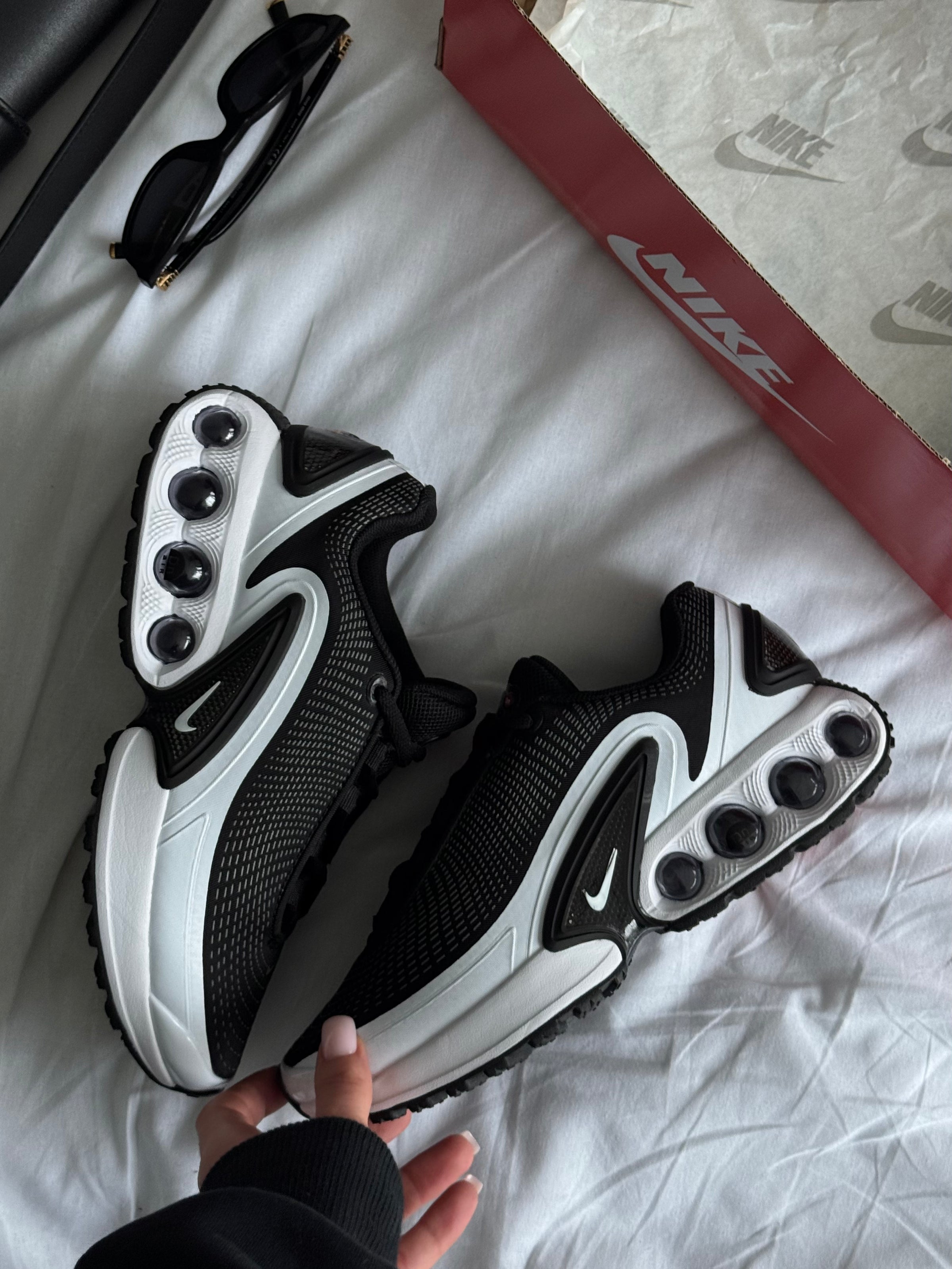 Nike Air Max DN Black White