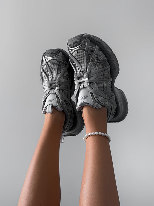 Balenciaga GB 3XL Extreme Laces B Trainers in Grey