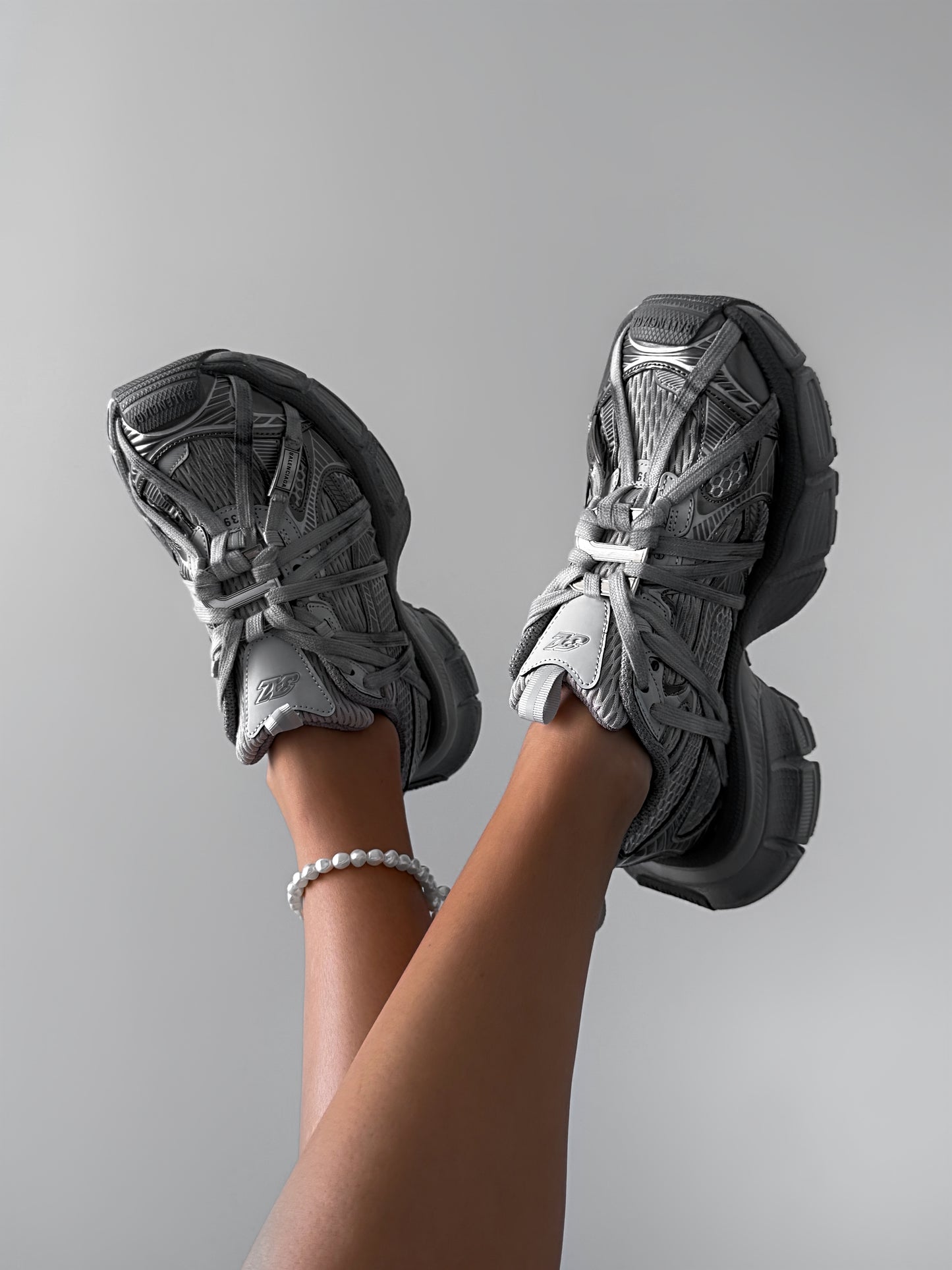 Balenciaga GB 3XL Extreme Laces B Trainers in Grey