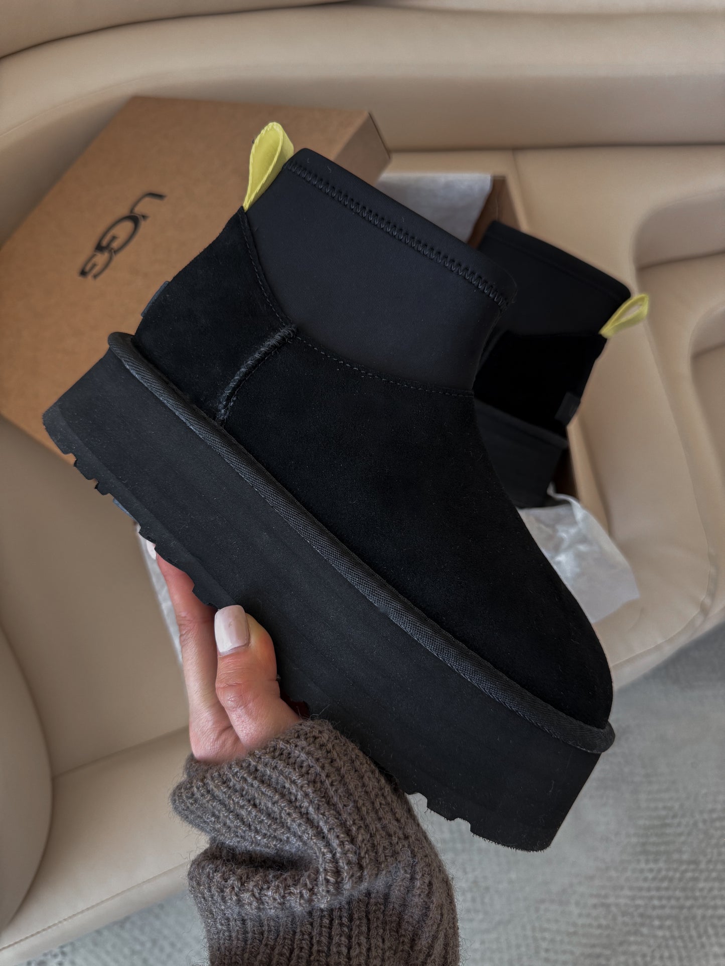 UGG Classic Mini Dipper Black