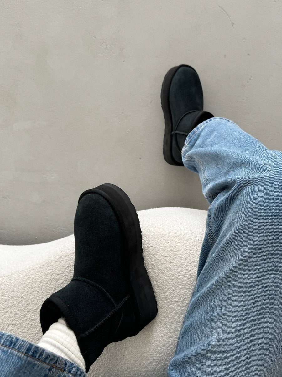 UGG Classic Mini Platform XL Black - oceanhype - 