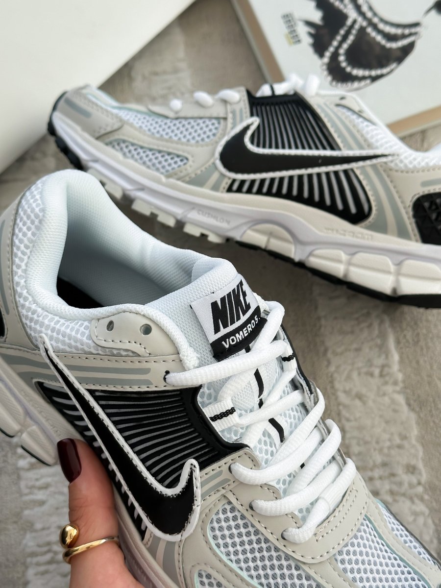 Nike Zoom Vomero 5 White Black - oceanhype - 