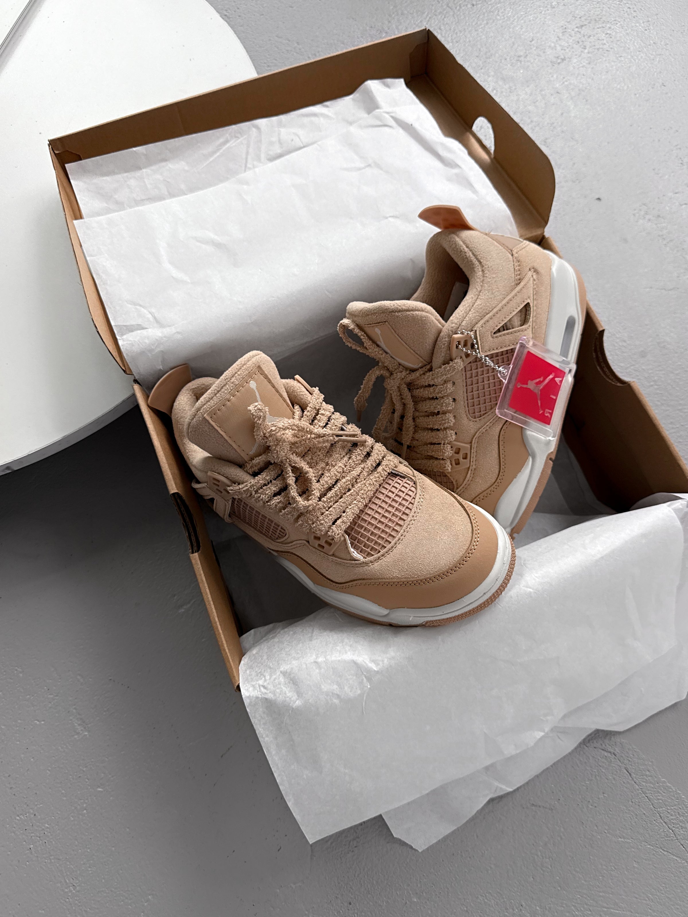 Nike Jordan 4 Retro Cozy Girl
