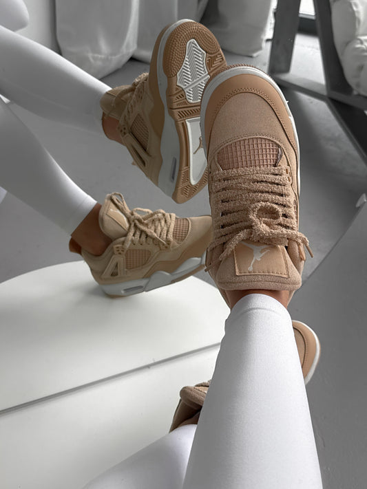 Nike Jordan 4 Retro Cozy Girl