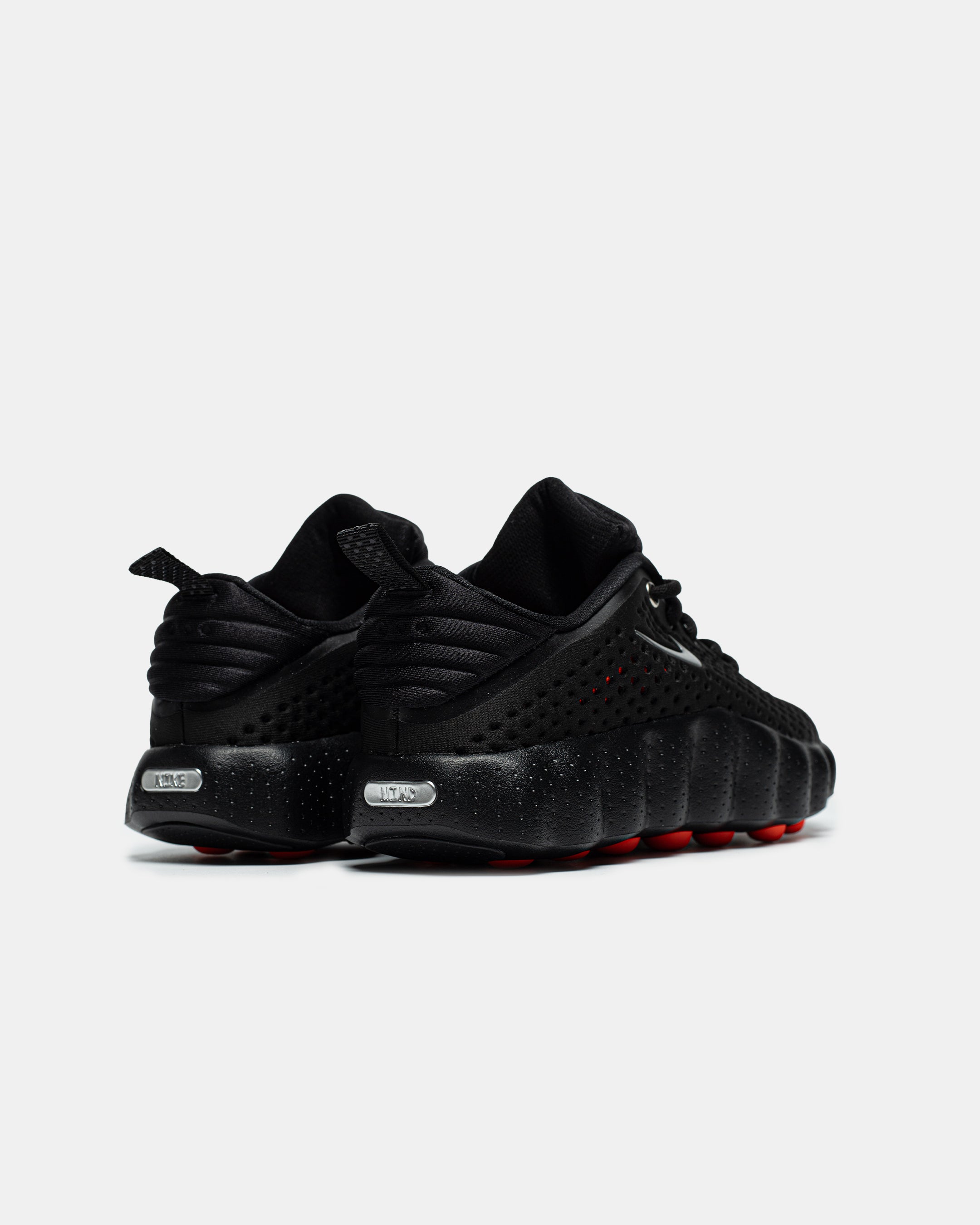 Nike Mind 002 Black Hyper Crimson