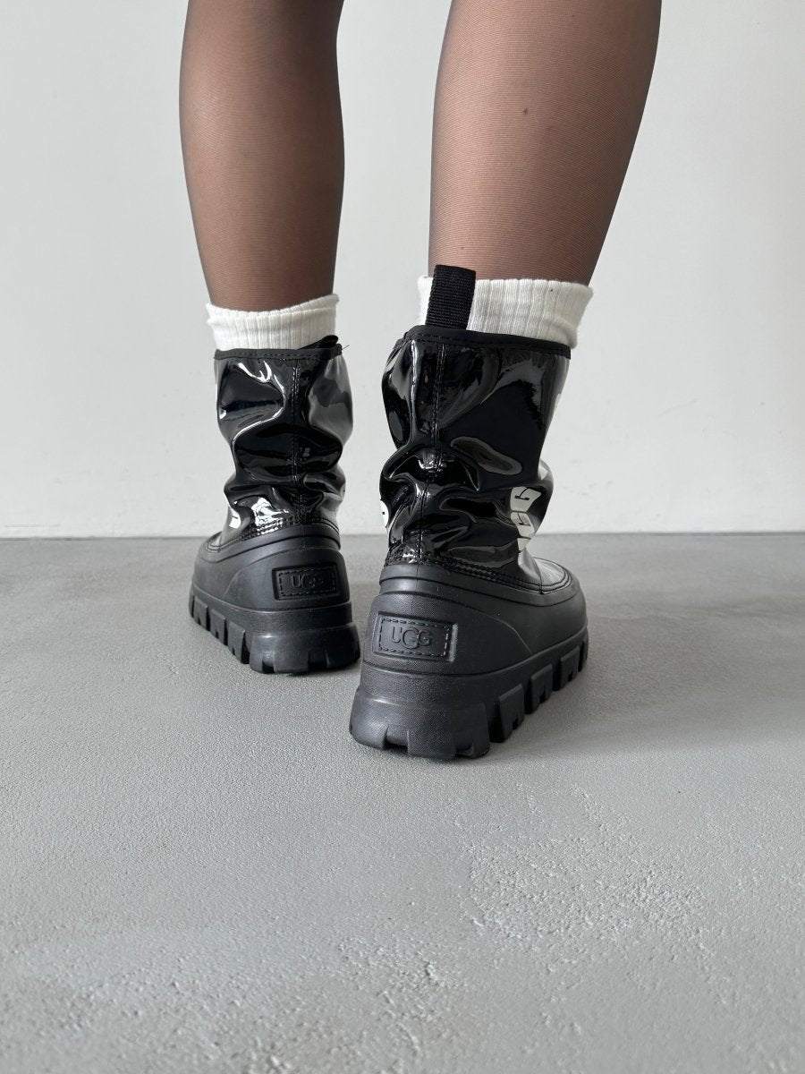 UGG Classic Brellah Mini Boot Black - oceanhype - 