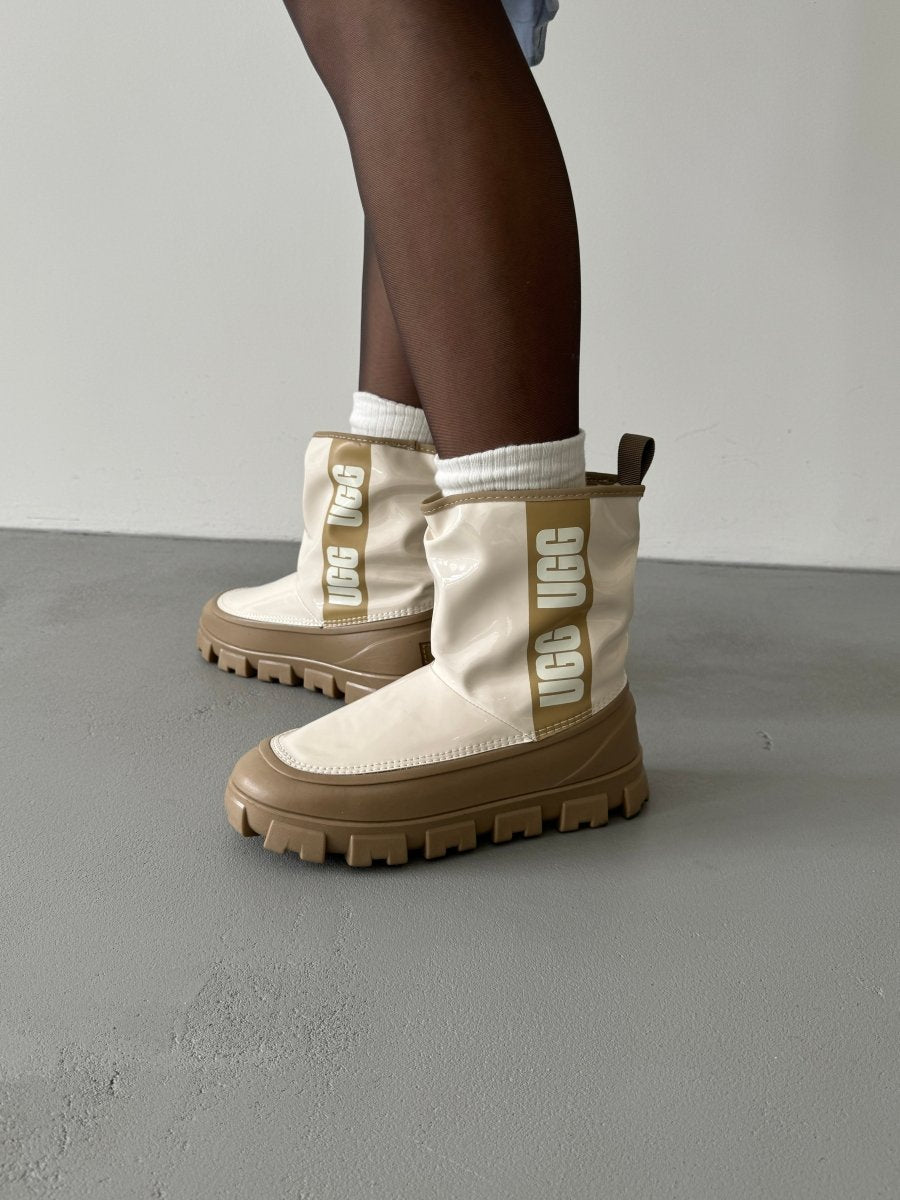 UGG Classic Brellah Mini Boot Beige - oceanhype - 