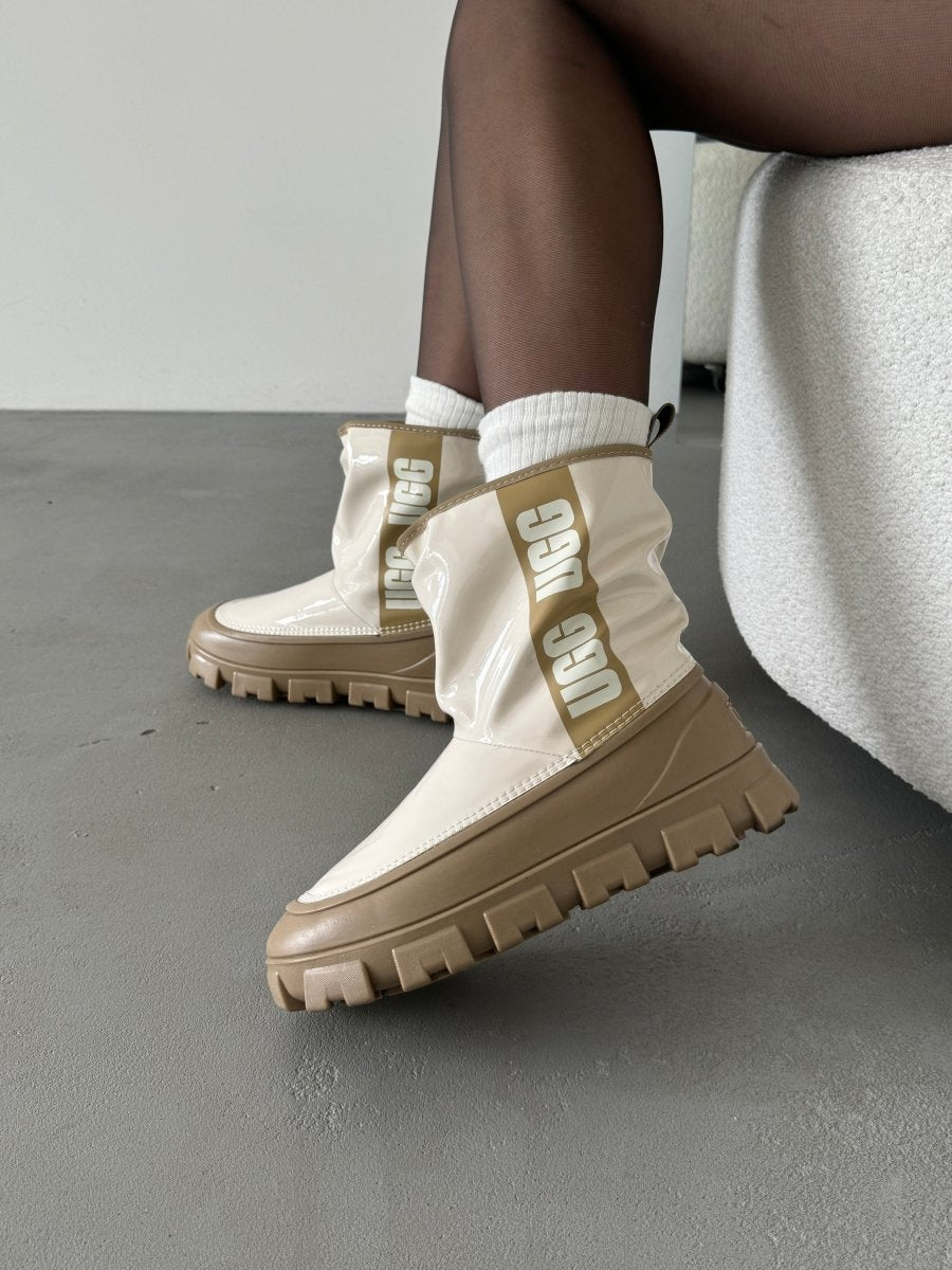 UGG Classic Brellah Mini Boot Beige - oceanhype - 
