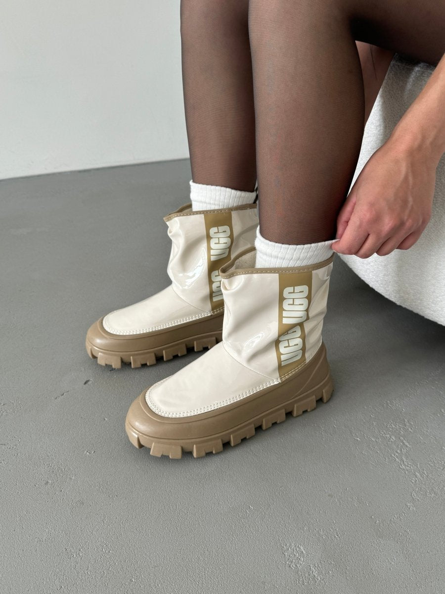 UGG Classic Brellah Mini Boot Beige - oceanhype - 