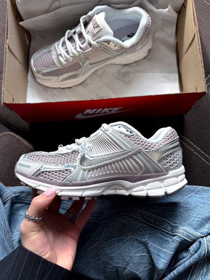 Nike Zoom Vomero 5 Platinum Violet & Metallic Silver - oceanhype - 