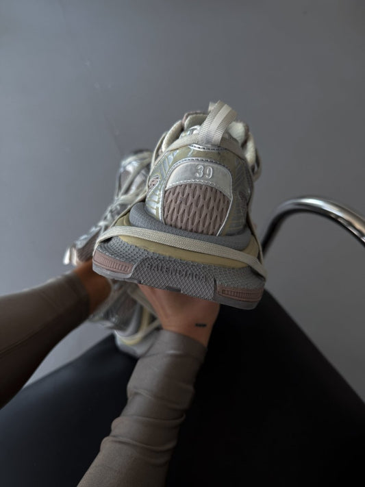 Balenciaga 3XL Extreme Lace Sneaker in Light Beige - oceanhype -