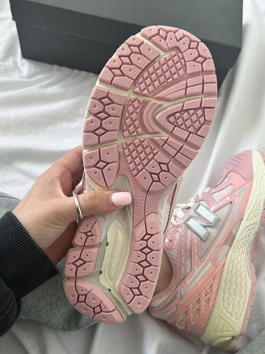 New Balance 1906U Lunar New Year Shell Pink - oceanhype - 