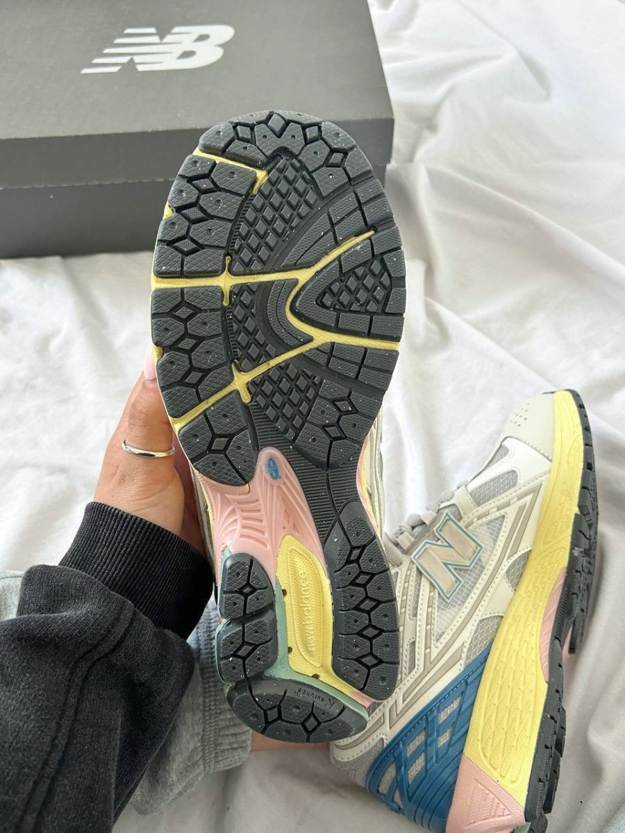 New Balance 1906U Angora Blue Pink - oceanhype - 