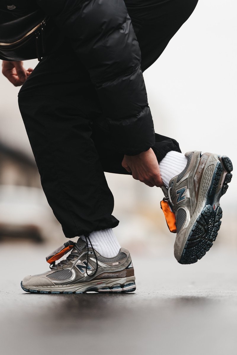 New Balance 2002R Pouch Castle Grey - oceanhype - 