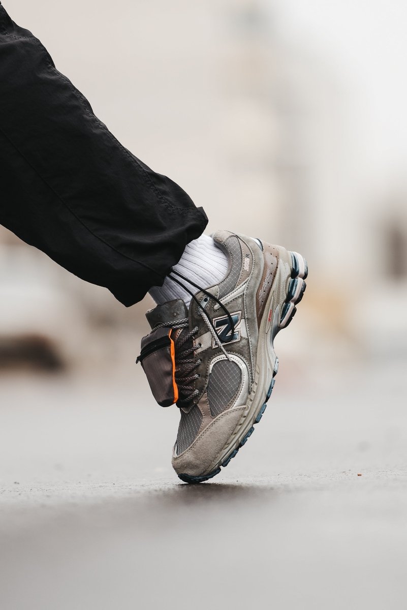 New Balance 2002R Pouch Castle Grey - oceanhype - 