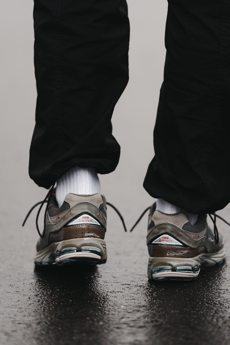 New Balance 2002R Pouch Castle Grey - oceanhype - 