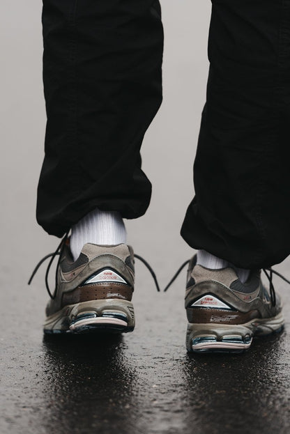 New Balance 2002R Pouch Castle Grey - oceanhype - 
