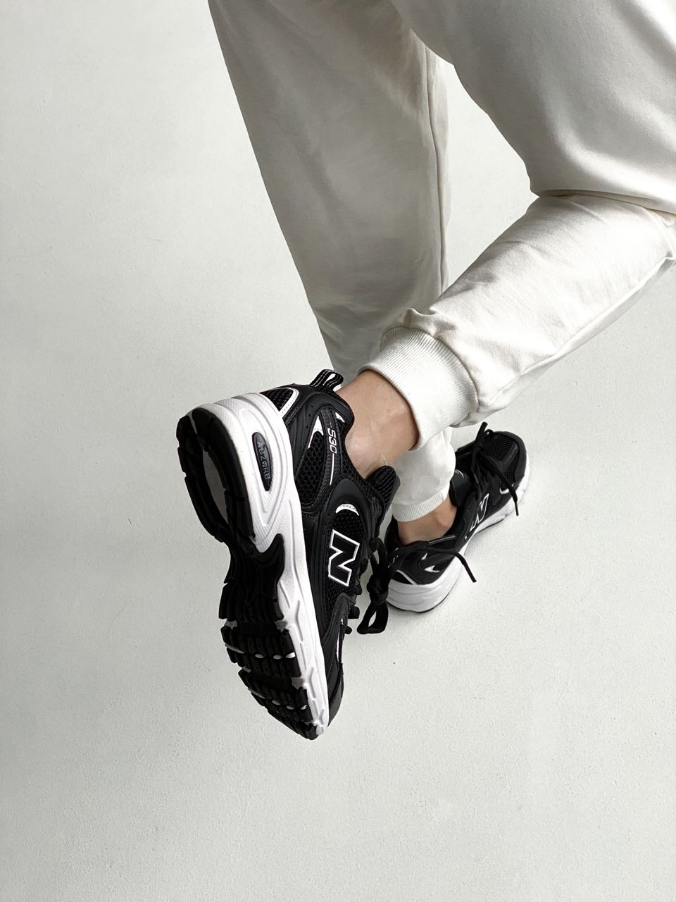 New Balance 530 Black/White - oceanhype - 