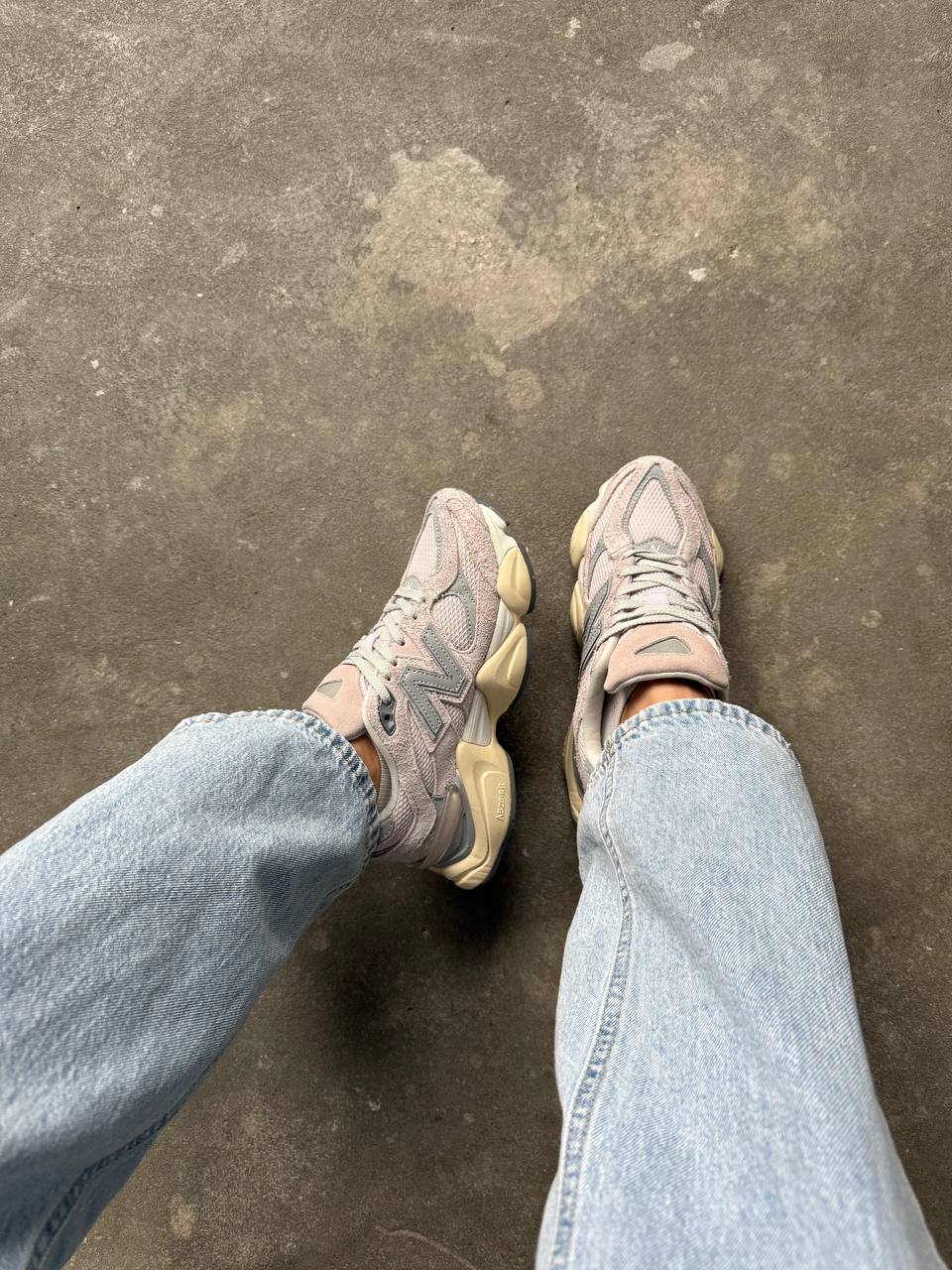 New Balance 9060 Pink Grey - oceanhype - 